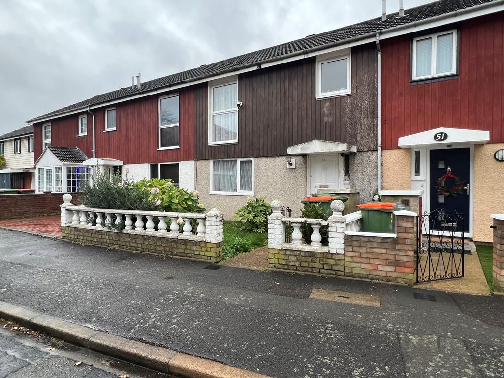 Amity Road, Stratford, E15 3 bed terraced house £1,600 pcm (£369 pw)