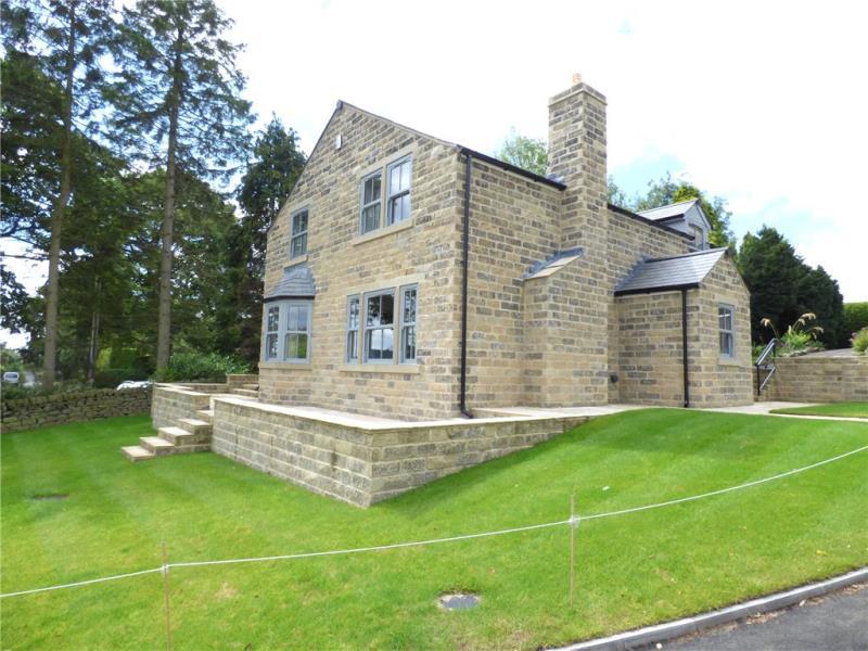 Glen Road, Eldwick, West Yorkshire... 4 bed property £2,000 pcm (£462 pw)