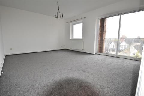 2 bedroom flat for sale, Wiltie Court, Wiltie Gardens, Folkestone