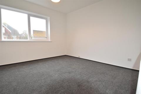 2 bedroom flat for sale, Wiltie Court, Wiltie Gardens, Folkestone