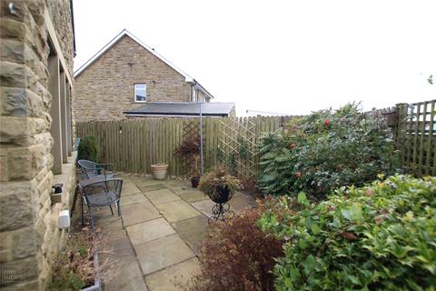 3 bedroom detached bungalow to rent - Hayfield Close, Scholes, Holmfirth, HD9
