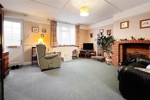 19 Water Lane, Angmering, Littlehampton, BN16 4EJ