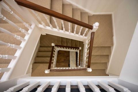 6 Field View, Caversham, Reading, RG4 5HB