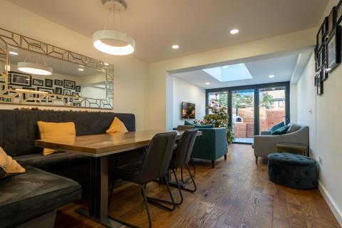 6 Field View, Caversham, Reading, RG4 5HB