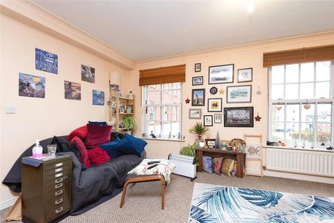 19, Victoria House Mayhill Way, Gloucester, GL1 3NW