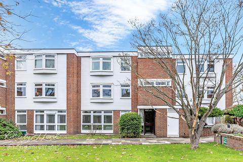 21 Sweyn Place, London, SE3 0EZ