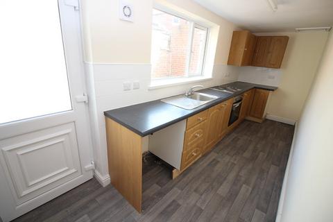 2 bedroom terraced house to rent, George Street, Darlington, County Durham