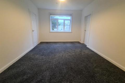 3 bedroom apartment to rent - Croftfoot Road, Croftfoot, Glasgow