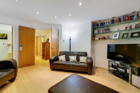 2 bedroom apartment to rent, Long Lane, Bermondsey