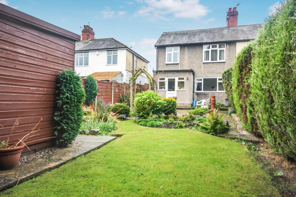 Holmes Chapel Road, Congleton 2 bed semidetached house £165,000