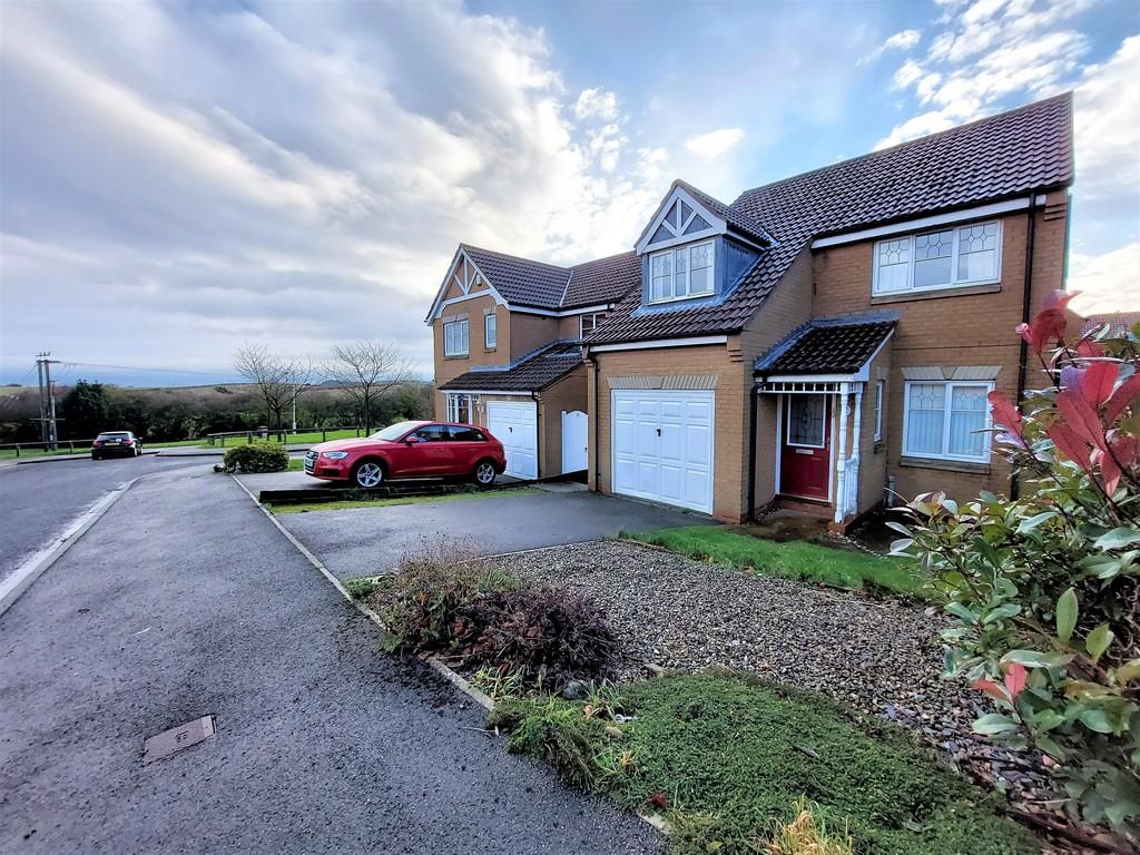 Hunters Close, Osgodby, Scarborough 3 bed detached house £250,000