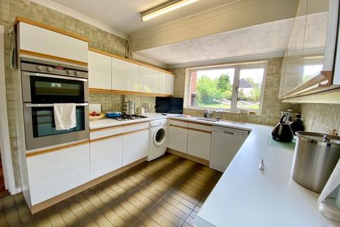 37 Parkwood Road, Bexley, DA5 3NW