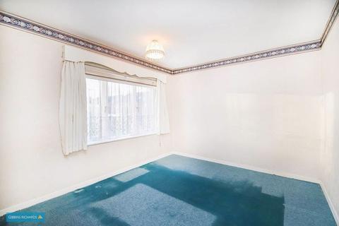 27 Bircham Road, Taunton, TA2 8EX