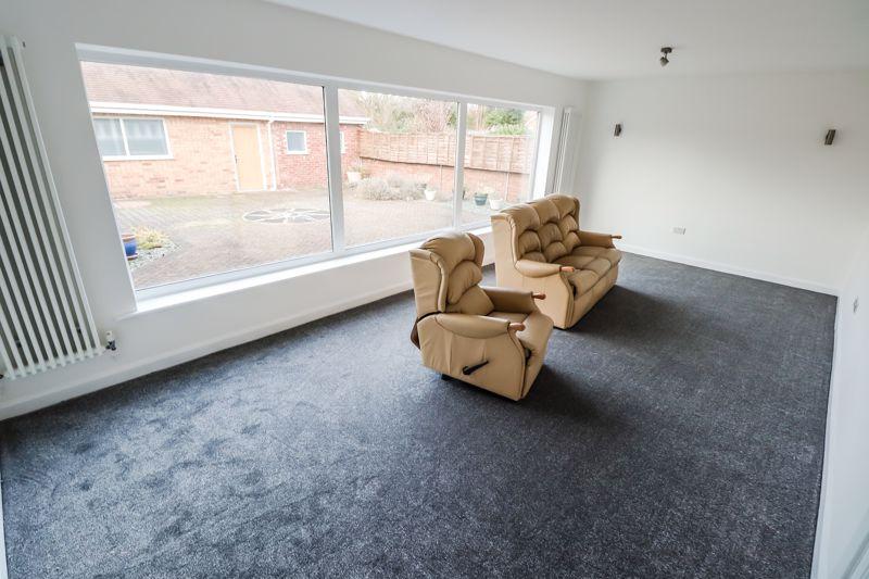 Broad Lane, Bloxwich, Walsall 4 bed detached bungalow £375,000