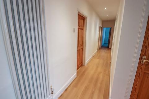 26 Broad Lane, Walsall, WS3 2TG
