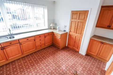 26 Broad Lane, Walsall, WS3 2TG
