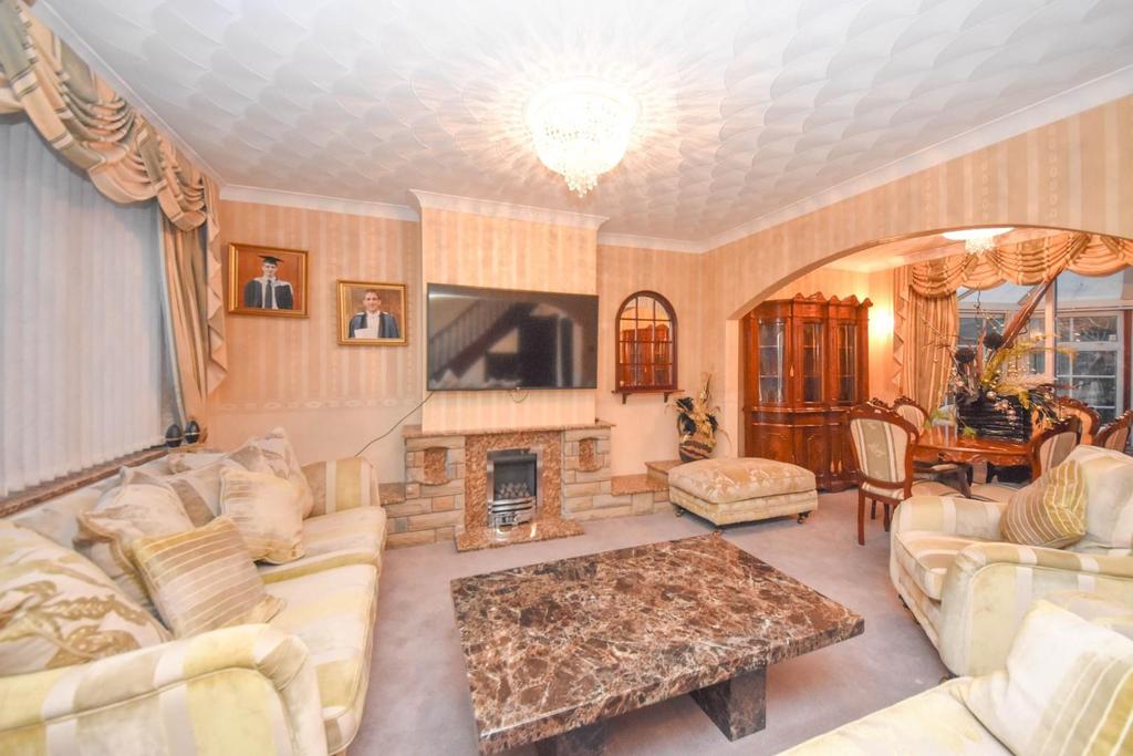 Balcarres Avenue, Whelley, Wigan, WN1... 3 bed semidetached house £