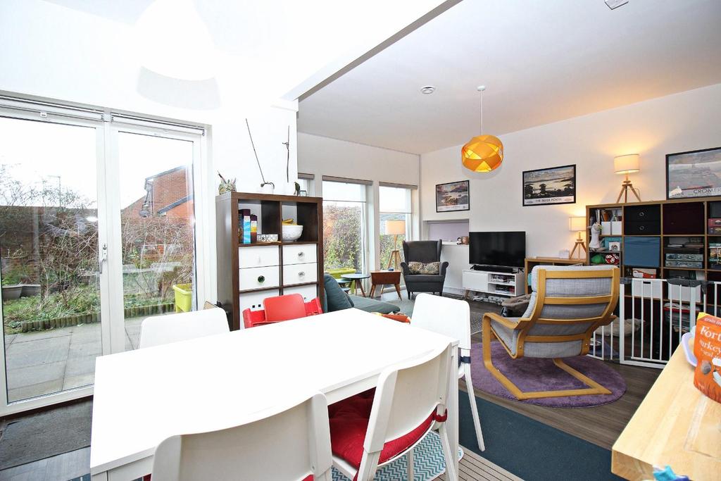 Bell Avenue, Bowburn, Durham 4 bed detached house £240,000