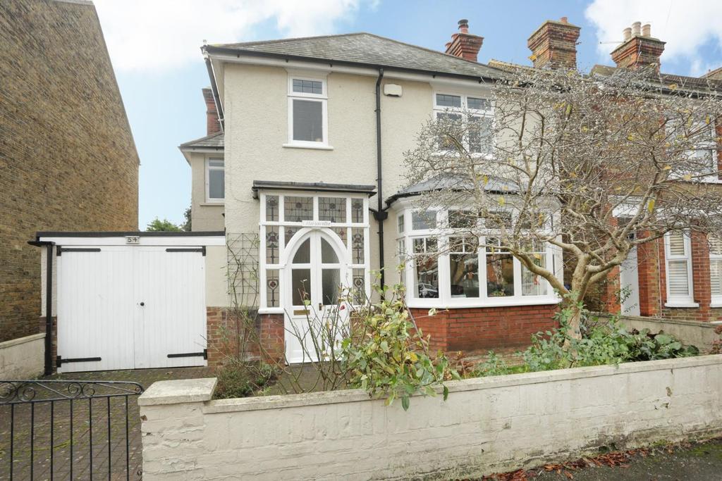 Athelstan Road, Faversham 4 bed detached house £750,000