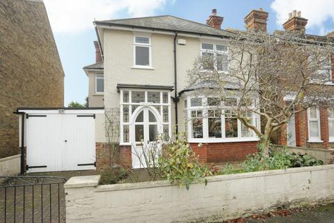 54 Athelstan Road, Faversham, ME13 8QN