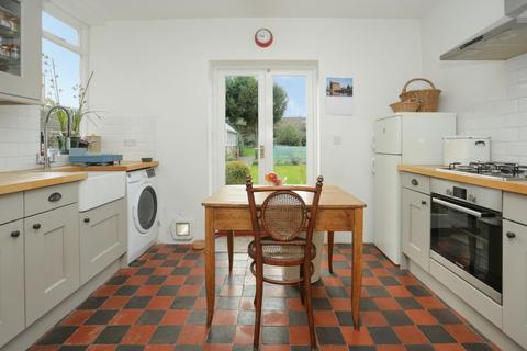 54 Athelstan Road, Faversham, ME13 8QN