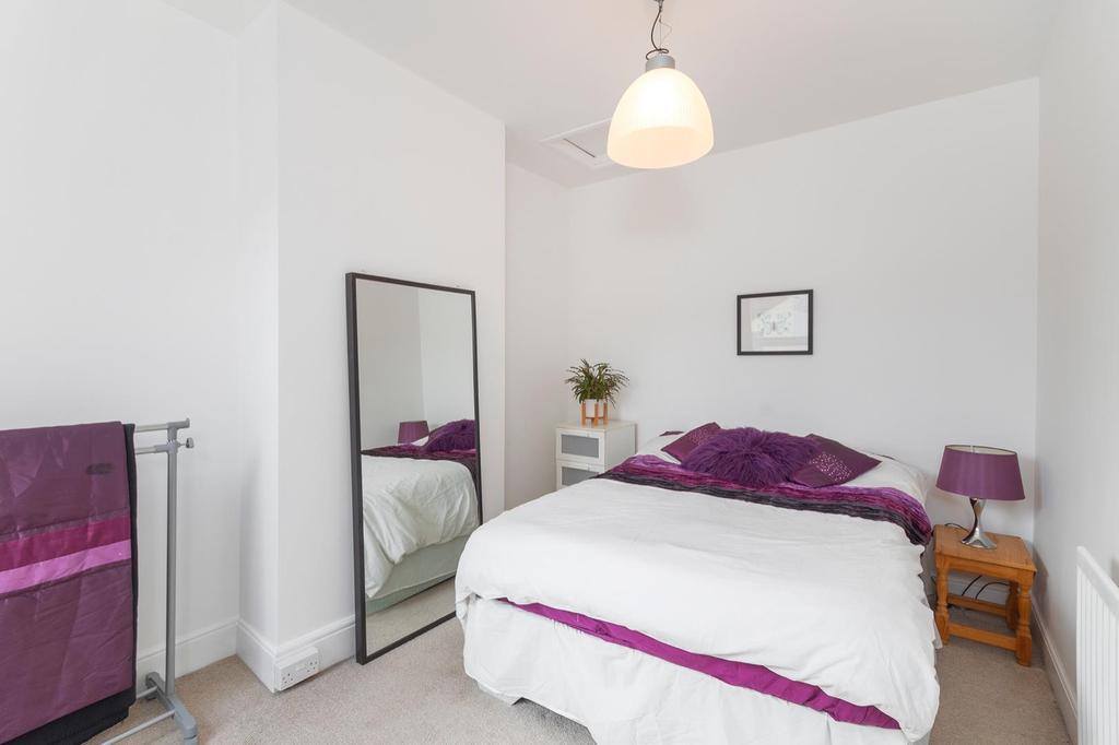 TEERTSYBUR53 - Bedroom C.jpg