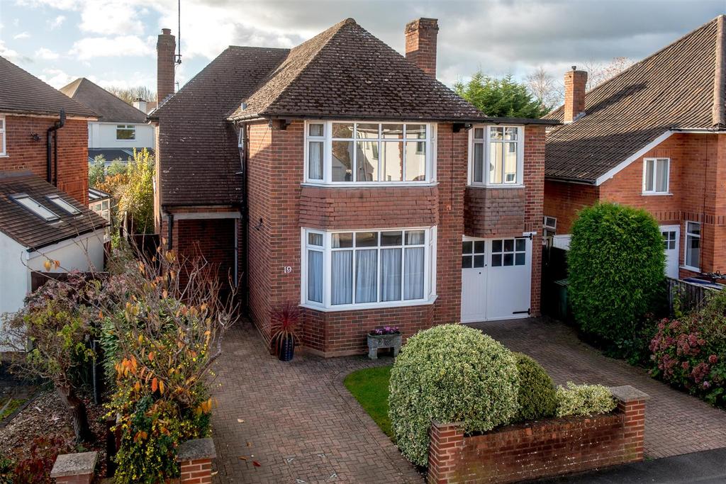 Manor Road, Taunton 4 bed detached house £565,000