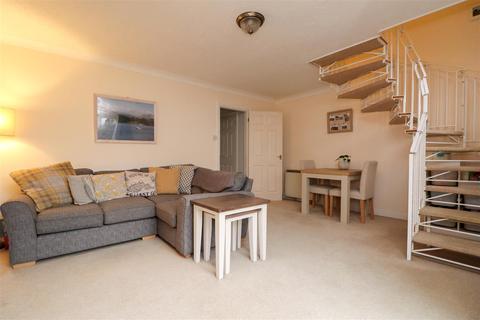 4 Bignor Close, Horsham, RH12 5JQ