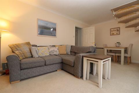 4 Bignor Close, Horsham, RH12 5JQ