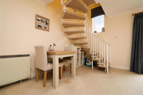 4 Bignor Close, Horsham, RH12 5JQ