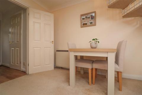 4 Bignor Close, Horsham, RH12 5JQ