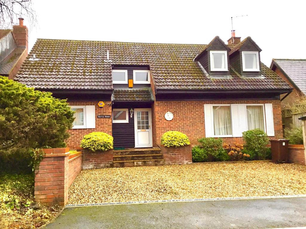 School Lane, Naseby, Northamptonshire, NN6 6BZ 4 bed detached house £