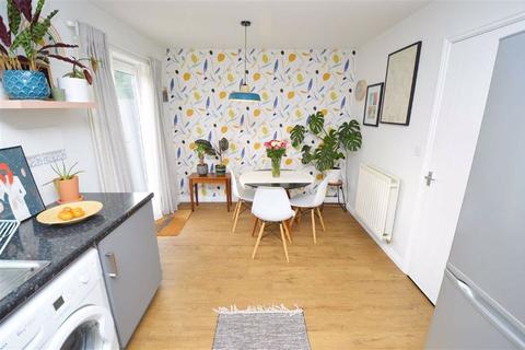 123 Ambleside Drive, Leicester, LE2 9FD