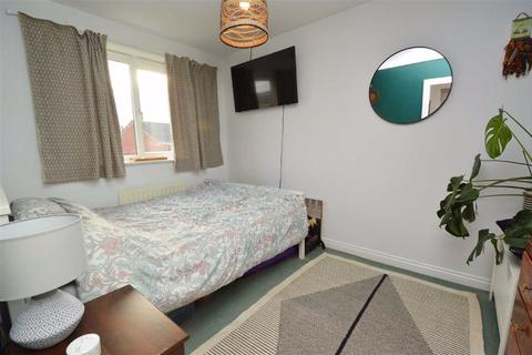123 Ambleside Drive, Leicester, LE2 9FD