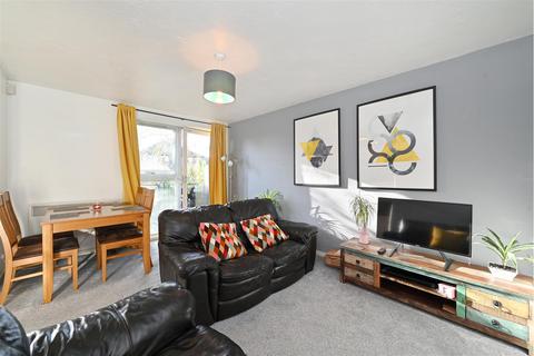 17 Undine Road, London, E14 9UW