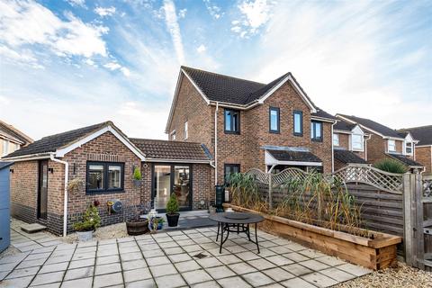 13 Bishops Road, Bedford, MK41 0SH