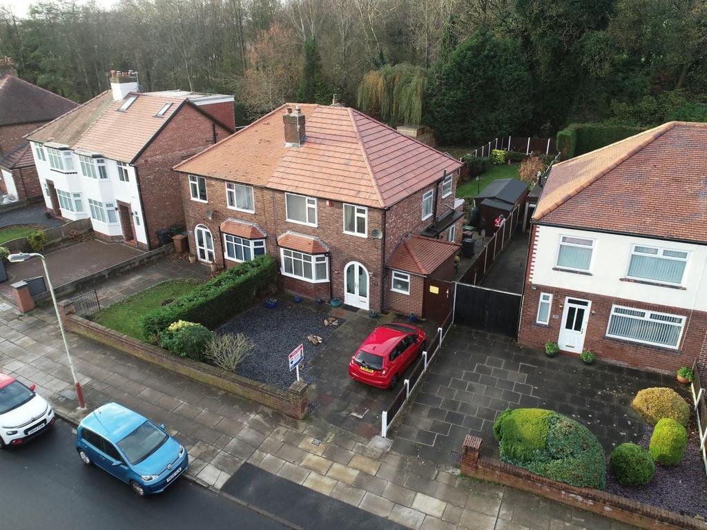 Rathmore Crescent, Southport 3 bed semidetached house £250,000