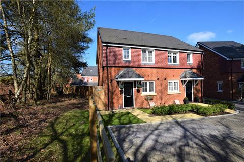 2 bedroom semi-detached house for sale, Warbler Road, Hampshire GU14