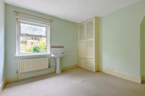 147 Brighton Road, Godalming, GU7 1PL