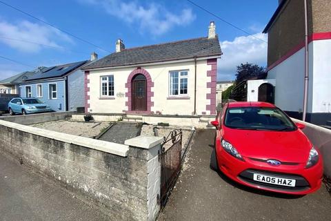 3 bedroom bungalow for sale - Trenowah Road, St. Austell, Cornwall, PL25 3EB