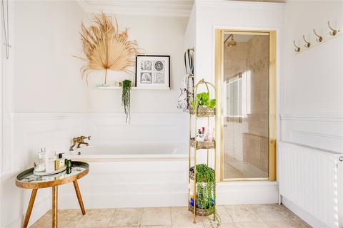 6 bedroom semi-detached house to rent - Balham Park Road, SW12