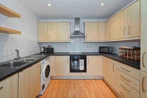 2 bedroom flat for sale, Berglen Court Branch Road Limehouse E14