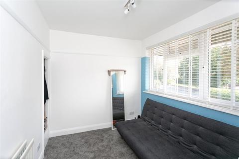 2 bedroom maisonette to rent, Courtlands Drive, Watford, Hertfordshire, WD17