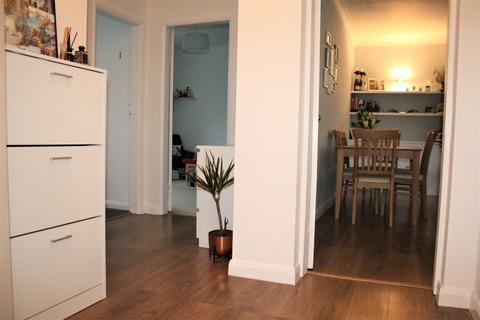 2 bedroom apartment for sale - Kingston Road, Ewell Village KT17