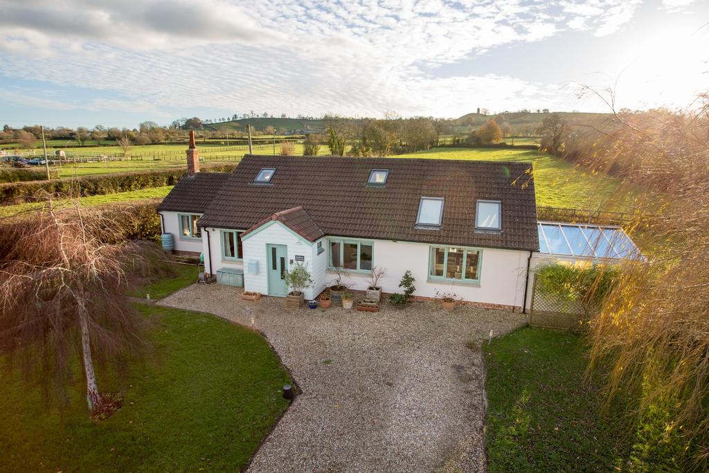 Wick, Glastonbury 3 bed detached house £600,000