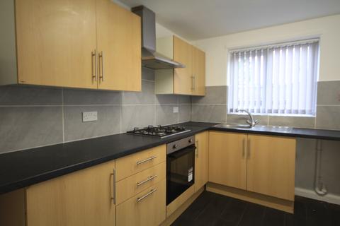 2 bedroom terraced house to rent, Marlborough Avenue, Hampshire St, Hull, HU4