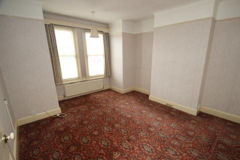 25 Cross Road, Bromley, BR2 8PH