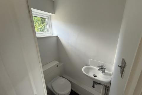 3 bedroom end of terrace house to rent, Norburn, Bretton, Peterborough, Cambridgeshire. PE3 8NR