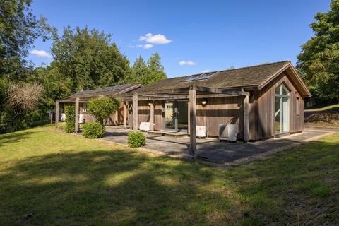 2 bedroom bungalow for sale, A hidden gem within Bradford on Avon, Wiltshire, BA15