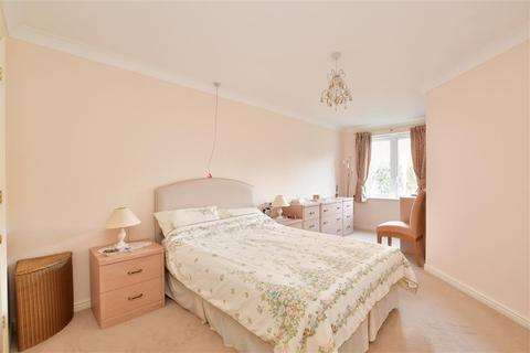 1 bedroom ground floor flat for sale - London Road, Redhill, Surrey